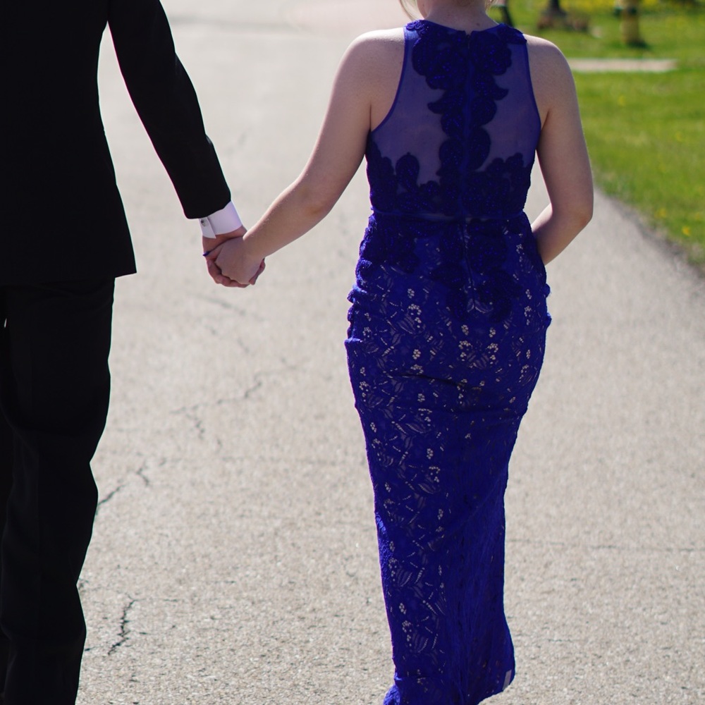 Prom Dress! - Picture 2 of 3